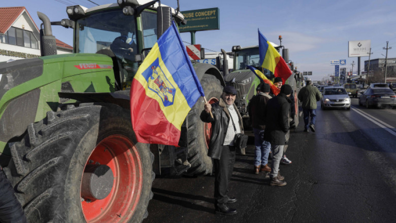 Fermierii români ameninţă  cu grevă pe 27 mai