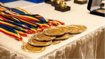 Două medalii de argint și una de bronz pentru elevii români, la Olimpiada Internațională de Informatică în Echipe