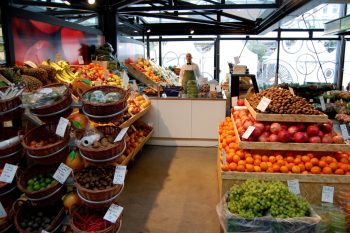 Ungaria abandonează plafoanele de preț la alimente pe fondul scăderii inflației