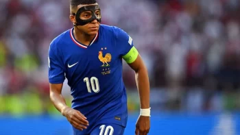 Kylian Mbappe joacă la Euro 2024 cu mască de protecție după o accidentare serioasă