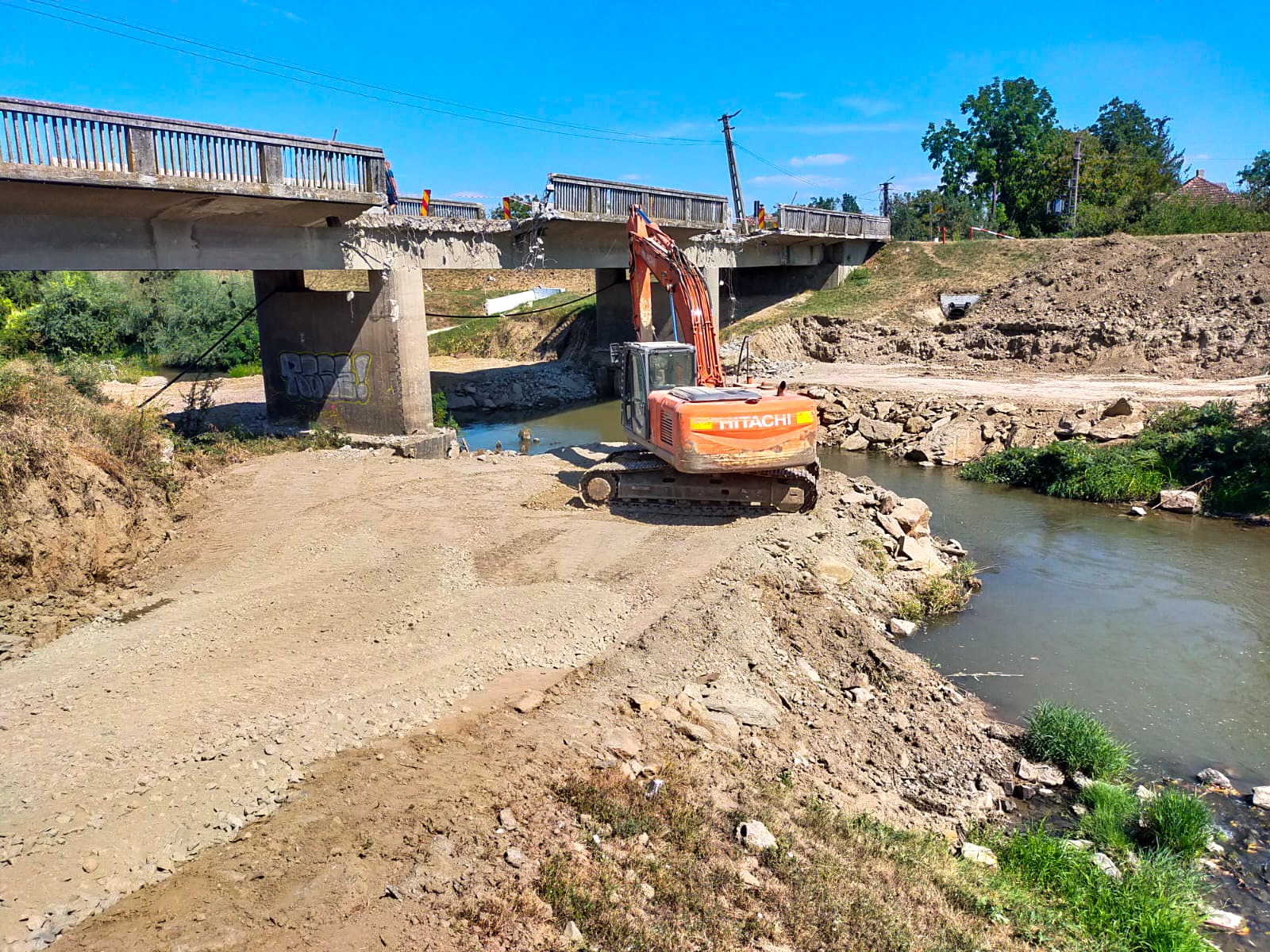 Încep lucrările de modernizare a podului peste râul Crasna