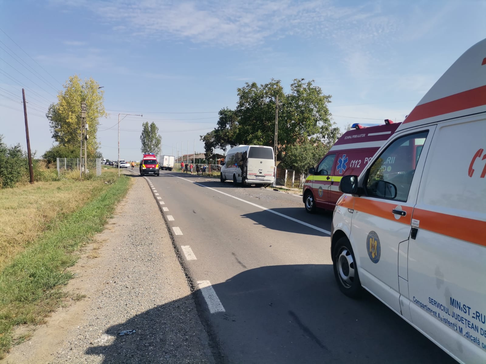 Intervenție de urgență a pompierilor după un accident rutier în Tășnadul Nou