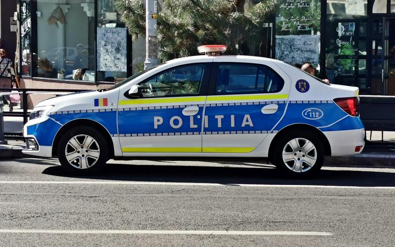 Conducător auto, reținut de către polițiști pentru 24 de ore