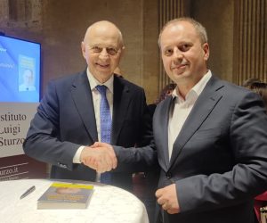 Mircea Geoană și-a lansat ultima carte în prezența românilor din Roma