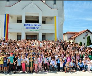 Peste 800 de participanți la Întâlnirea Copiilor și Tinerilor din Eparhia de Maramureș